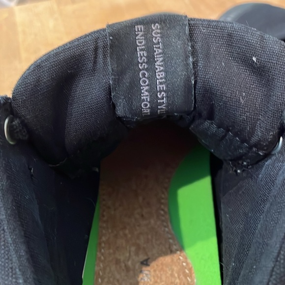 Cariuma All Black Canvas High Sneaker - Picture 7 of 10